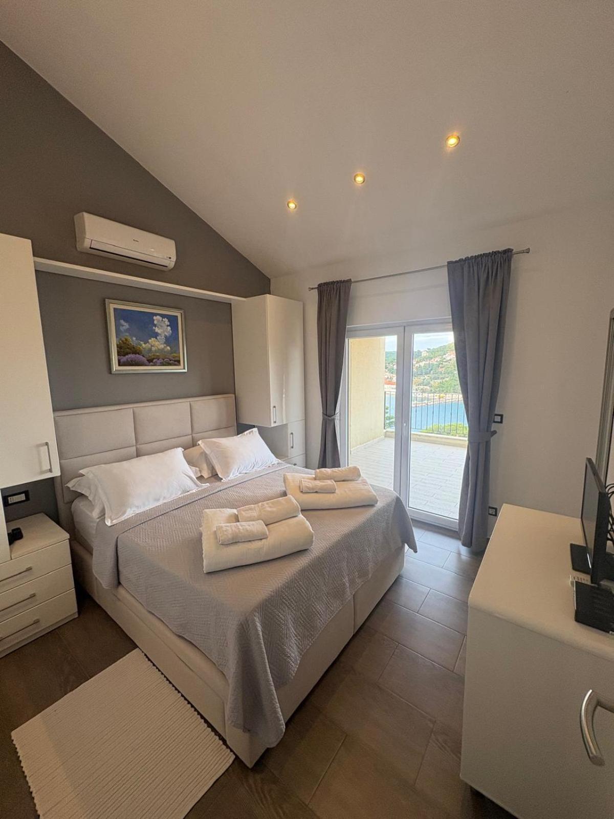 Apartamento Deluxe Jelsa Jelsa  Exterior foto